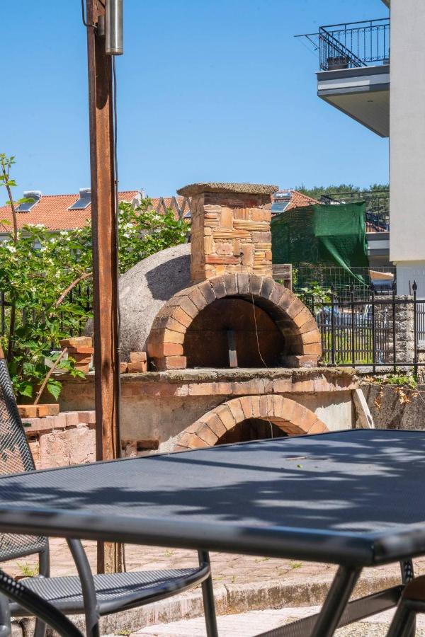 Secret Garden 76 Sq.M. Apartment Close To City Center Ioannina Luaran gambar