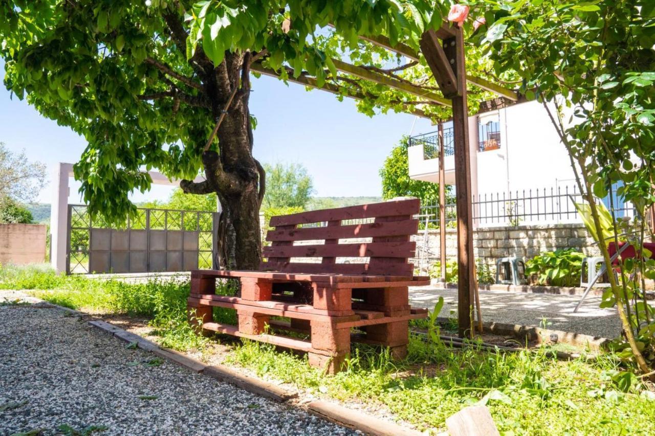 Secret Garden 76 Sq.M. Apartment Close To City Center Ioannina Luaran gambar